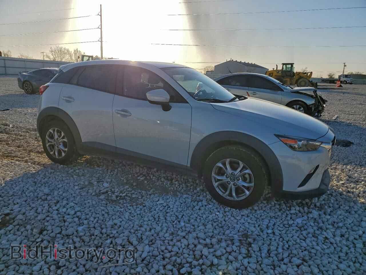 2017 MAZDA CX-3 - VIN: JM1DKFB76H0148481 - Фото 4