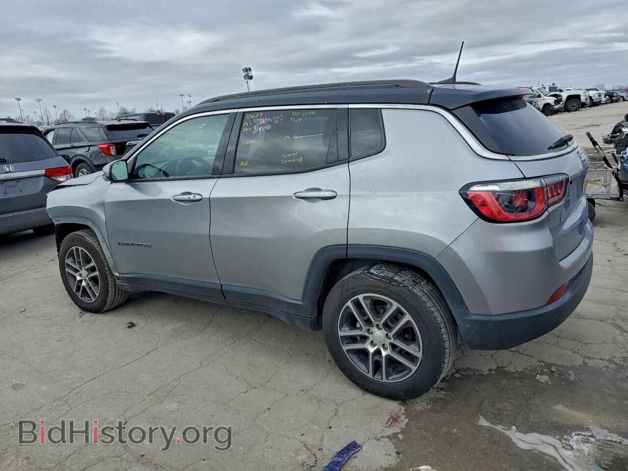 2018 JEEP COMPASS - VIN: 3C4NJCBB5JT124045 - Фото 2