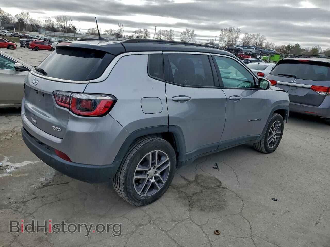 2018 JEEP COMPASS - VIN: 3C4NJCBB5JT124045 - Фото 3
