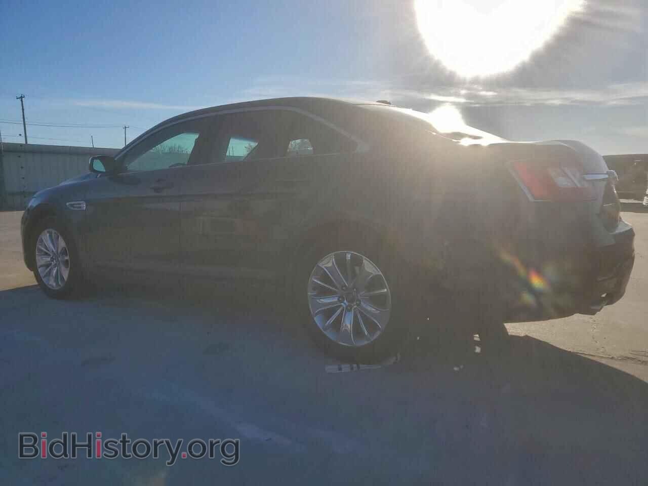 2011 FORD TAURUS - VIN: 1FAHP2FW6BG169431 - Фото 2