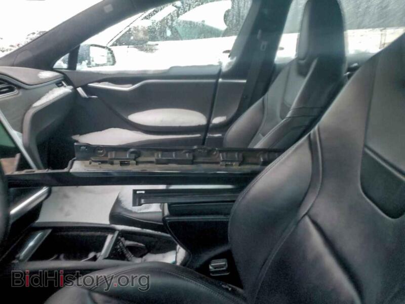 2016 Tesla MODEL S (VIN 5YJSA1E21GF159367) — photo 8 of 12