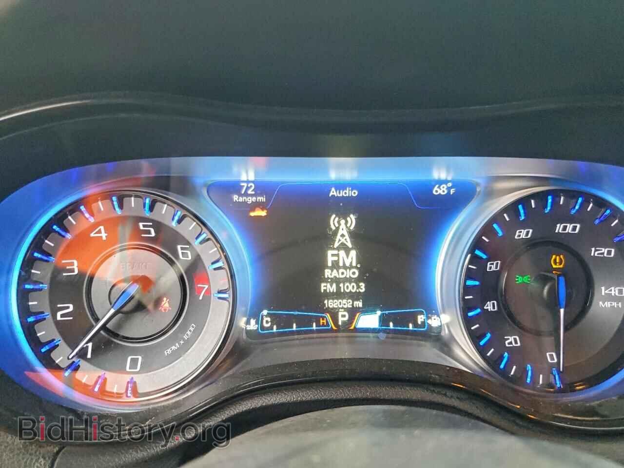 2016 CHRYSLER 300 - VIN: 2C3CCABG2GH229875 - Фото 9