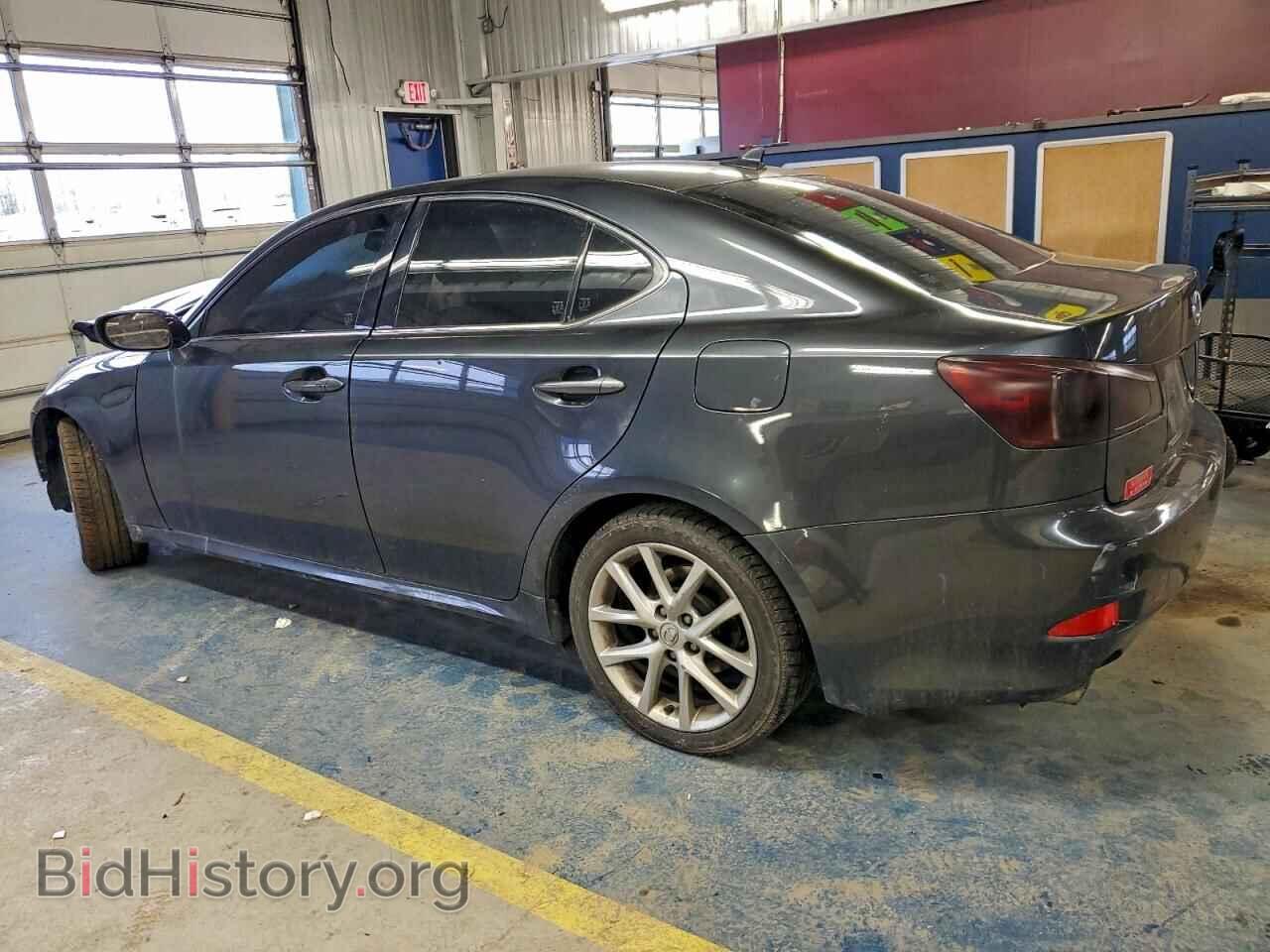 2011 LEXUS IS - VIN: JTHCF5C20B5048513 - Photo 2
