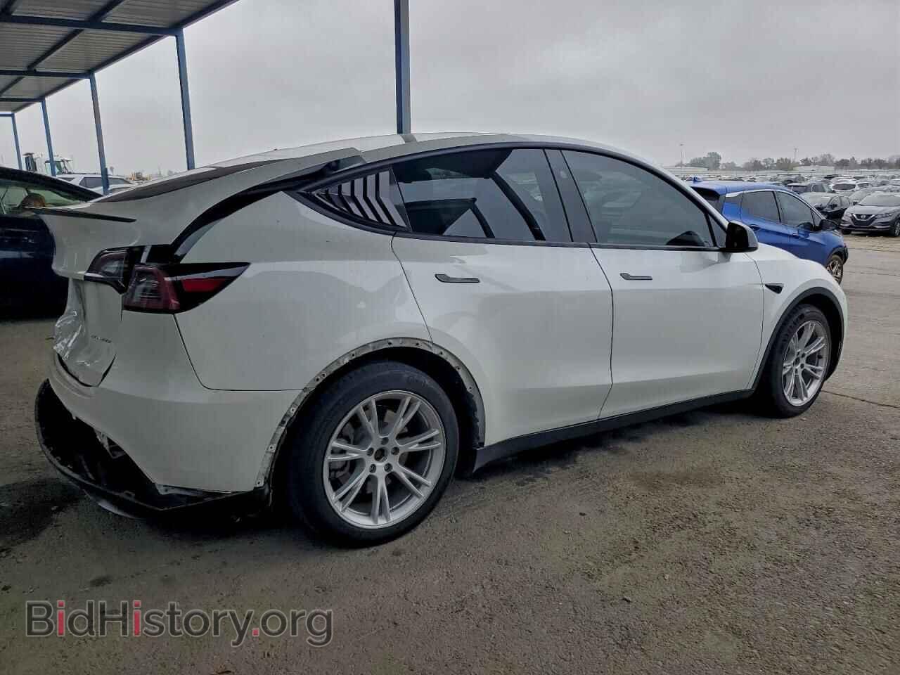 2024 TESLA MODEL Y - VIN: 7SAYGAEE5RF068675 - Фото 3
