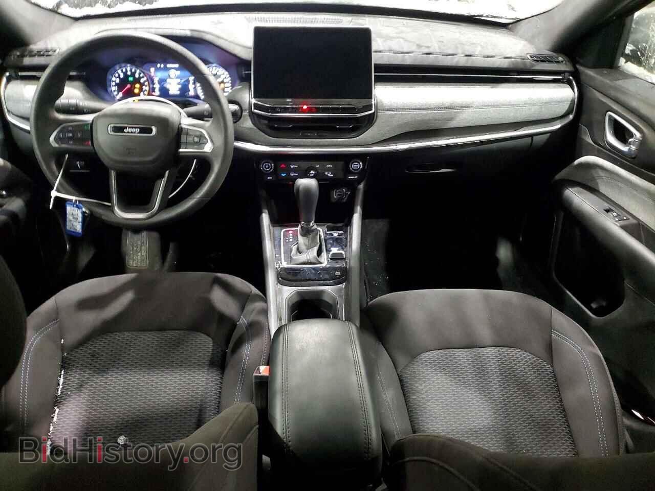 2024 JEEP COMPASS - VIN: 3C4NJDAN2RT585572 - Фото 8