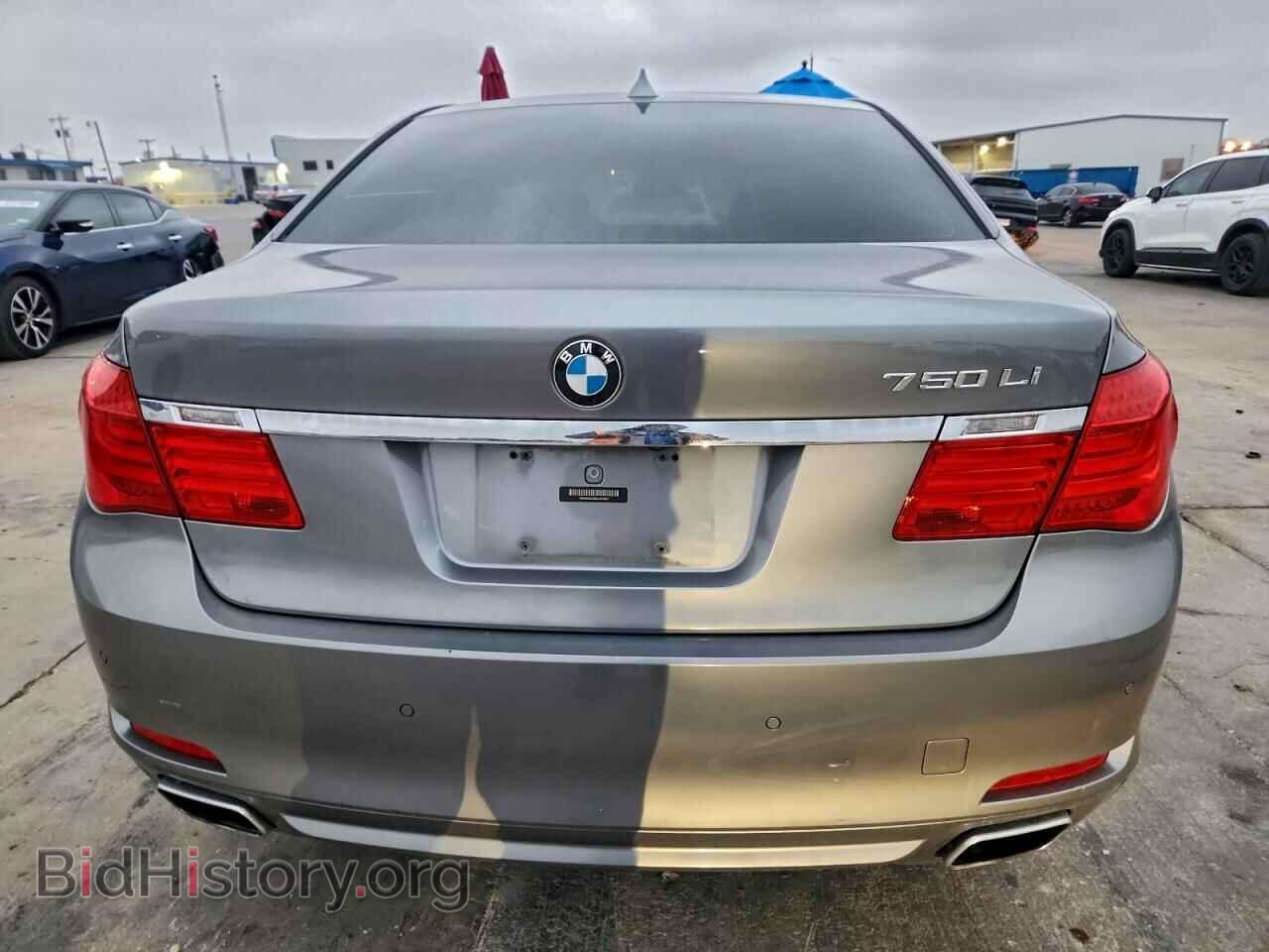2012 BMW 7 SERIES - VIN: WBAKB8C59CDX20657 - Photo 6