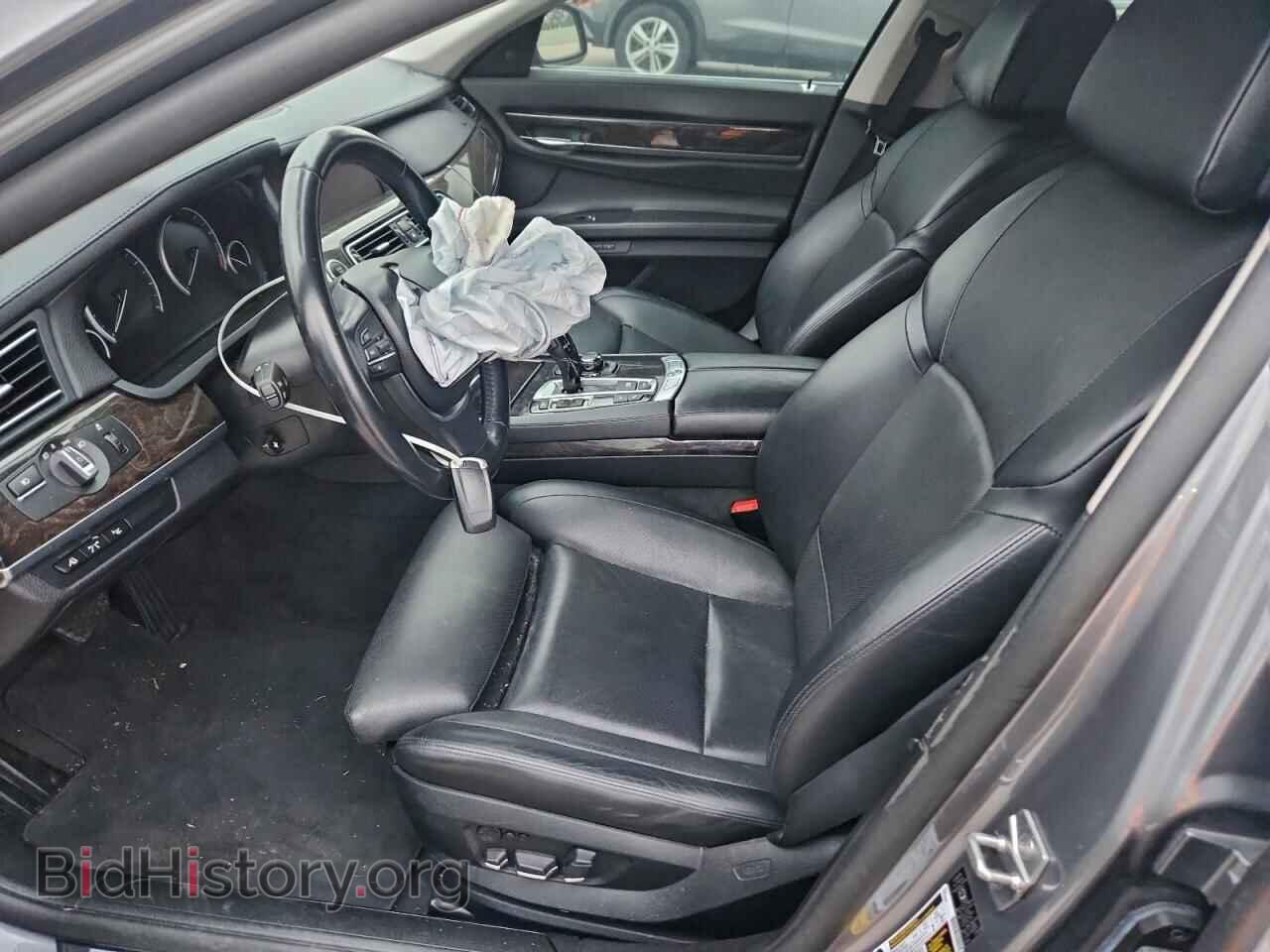 2012 BMW 7 SERIES - VIN: WBAKB8C59CDX20657 - Photo 7