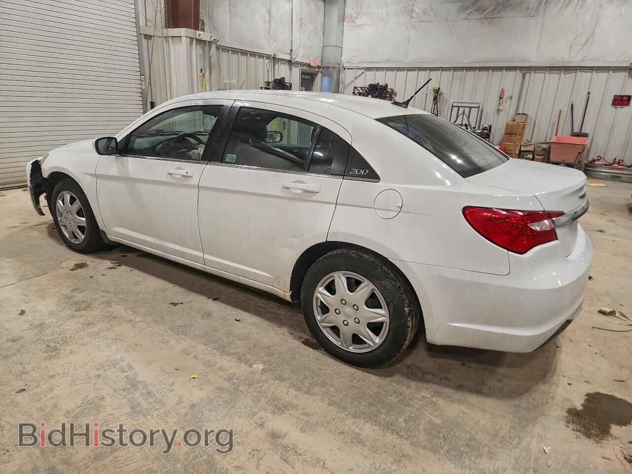 2013 CHRYSLER 200 - VIN: 1C3CCBAB7DN642468 - Photo 2