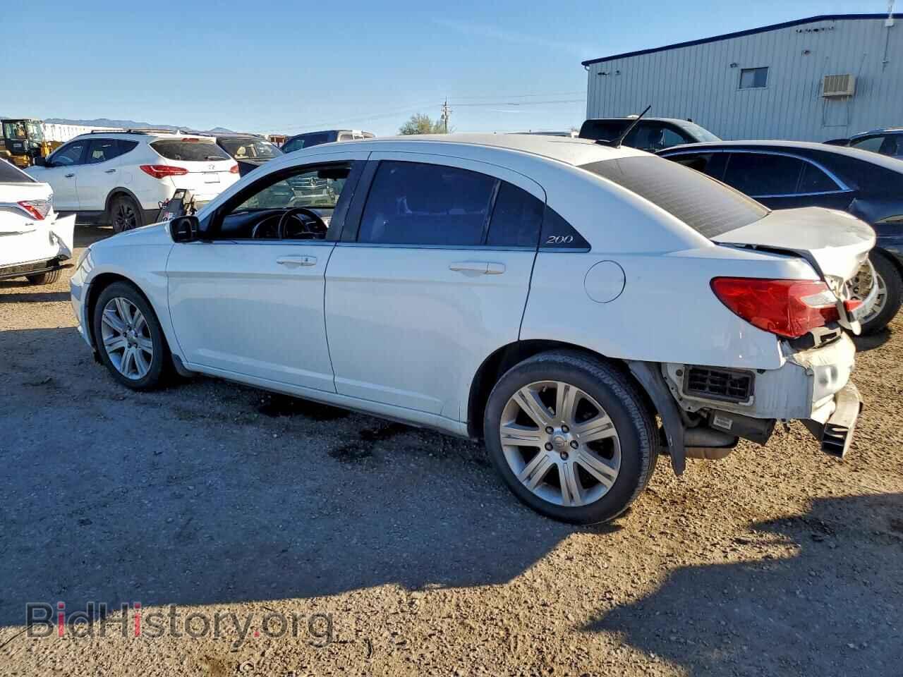 2013 CHRYSLER 200 - VIN: 1C3CCBAB4DN704876 - Фото 2