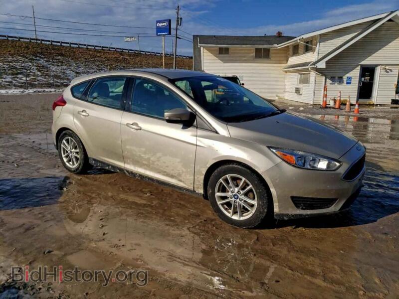 2017 Ford FOCUS (VIN 1FADP3K25HL311873) — photo 4 of 12