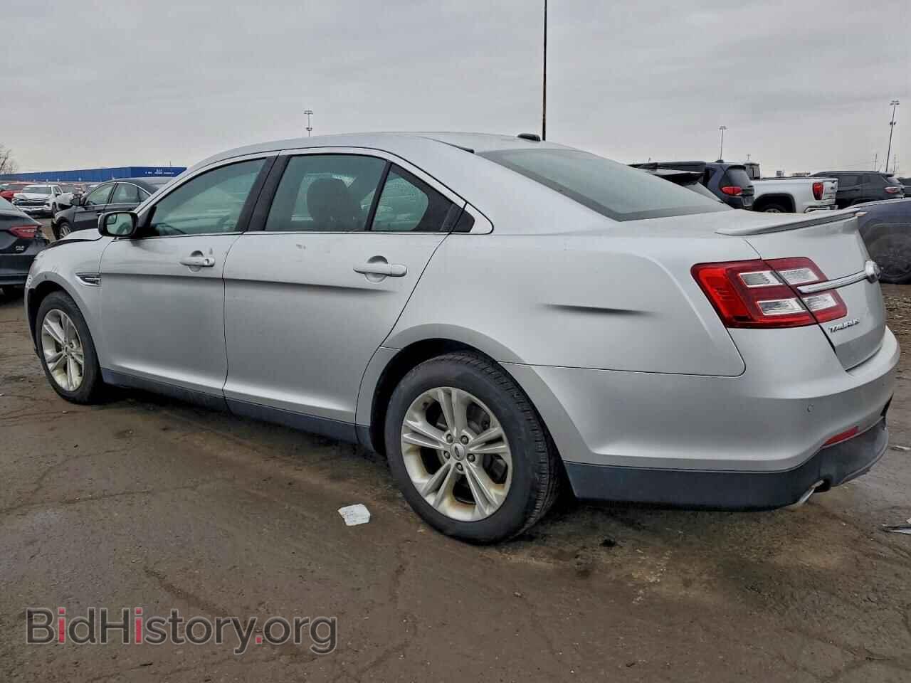 2018 FORD TAURUS - VIN: 1FAHP2E82JG101001 - Фото 2