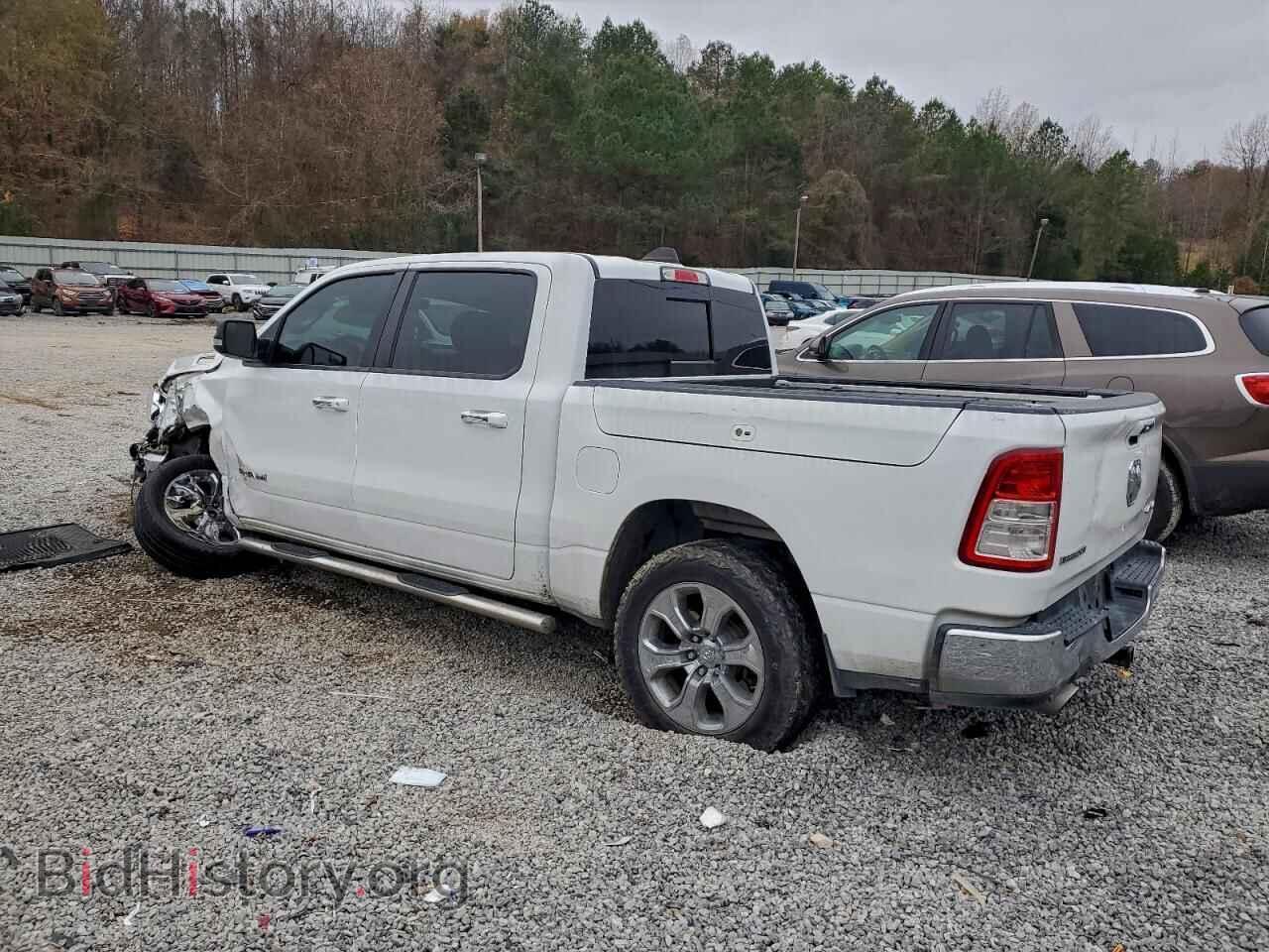 2020 RAM 1500 - VIN: 1C6SRFFTXLN290748 - Фото 2