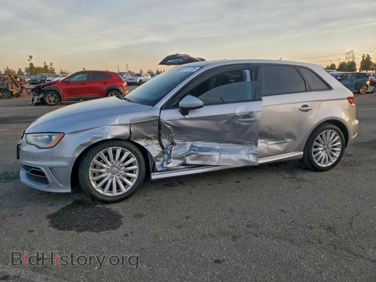 Photo WAUUPBFF4GA150375 - AUDI A3 2016