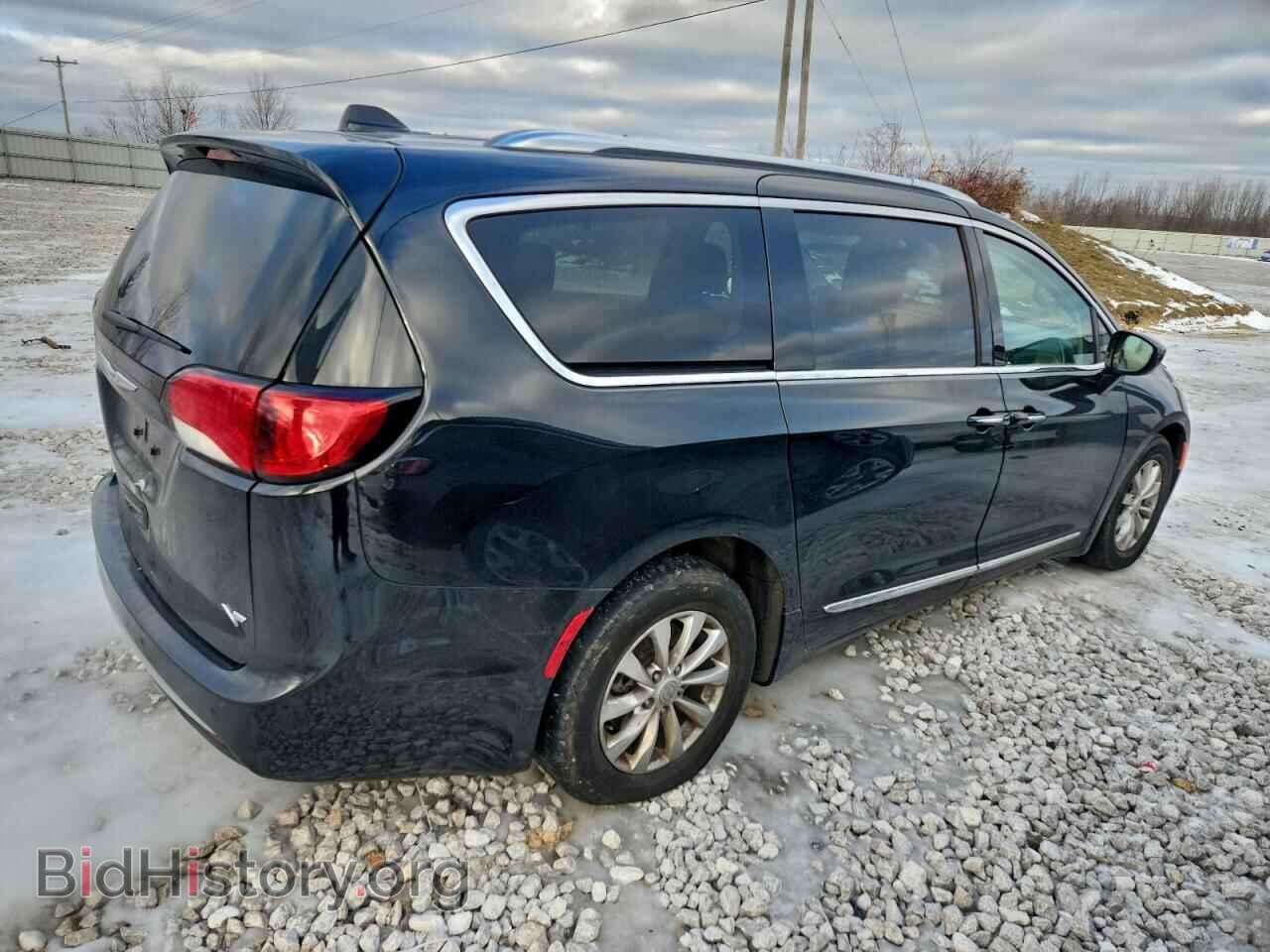 2018 CHRYSLER PACIFICA - VIN: 2C4RC1EG5JR228495 - Фото 3