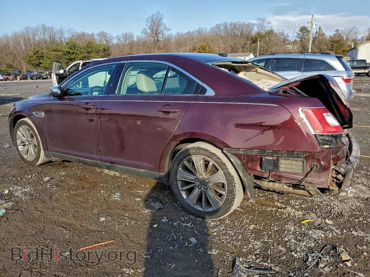 2011 FORD TAURUS - VIN: 1FAHP2FW4BG128733 - Фото 2