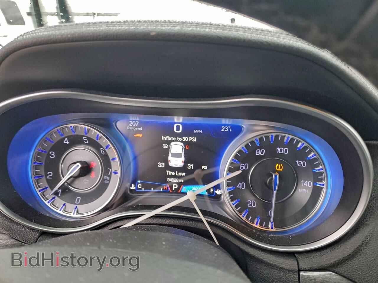 2018 CHRYSLER 300 - VIN: 2C3CCARG6JH332066 - Фото 9