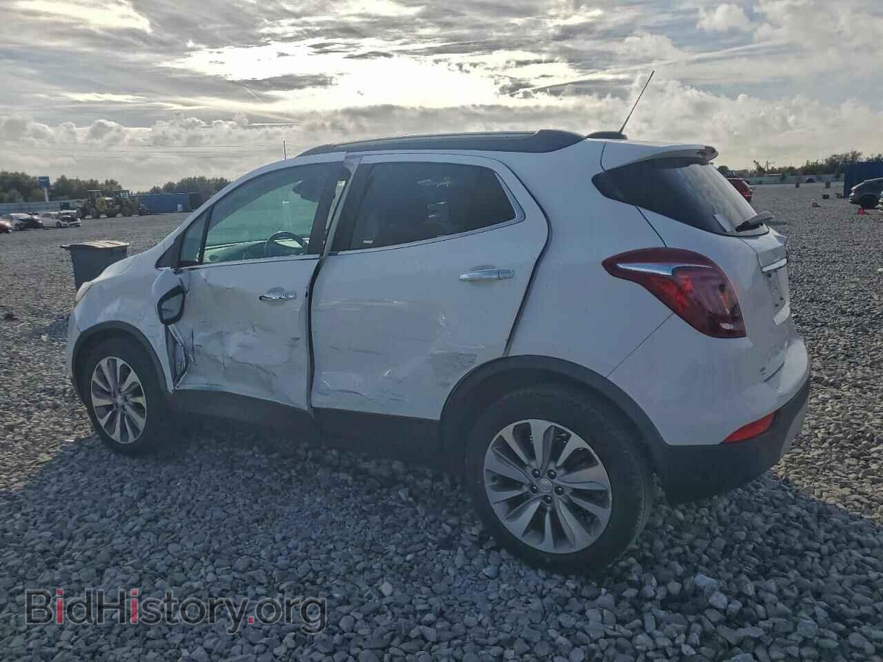 2020 BUICK ENCORE - VIN: KL4CJASB6LB351030 - Photo 2