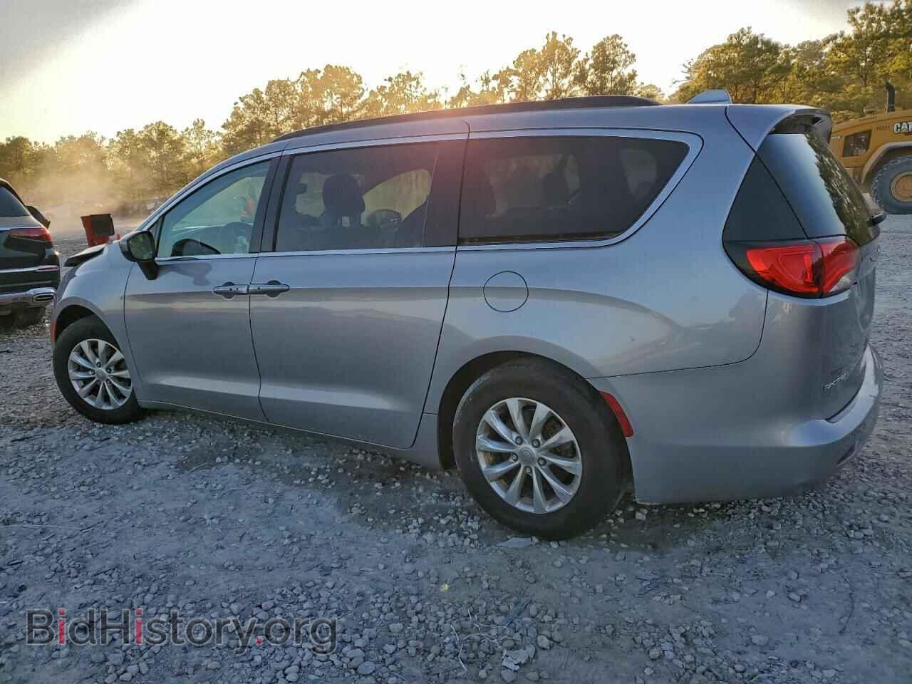 2017 CHRYSLER PACIFICA - VIN: 2C4RC1DG7HR508012 - Photo 2