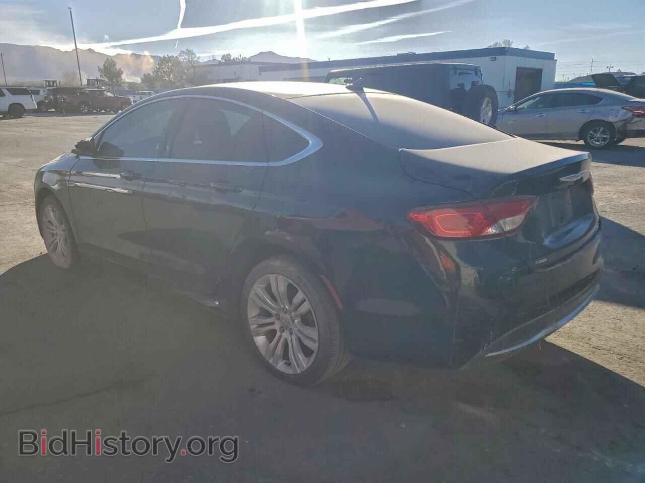 2016 CHRYSLER 200 - VIN: 1C3CCCAB2GN135889 - Фото 2