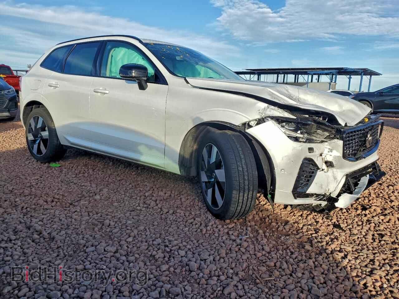 2025 VOLVO XC60 PLUS - VIN: YV4H60RC6S1102301 - Фото 4