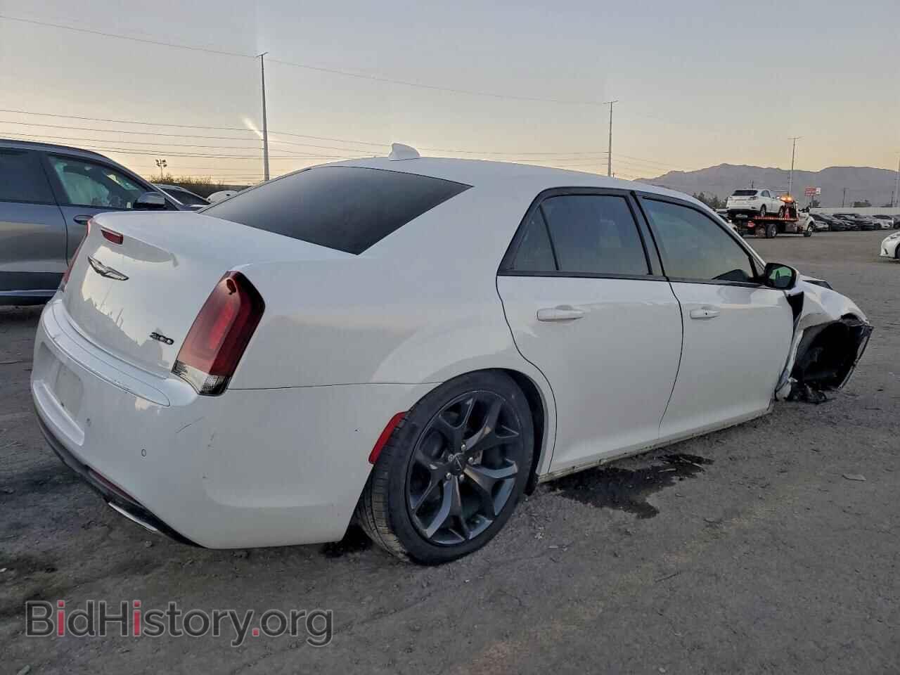 2021 CHRYSLER 300 - VIN: 2C3CCAAG0MH661572 - Фото 3
