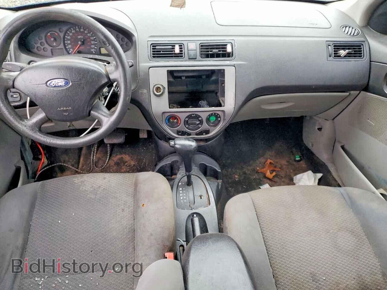 2005 FORD FOCUS - VIN: 3FAFP37N25R102387 - Фото 8