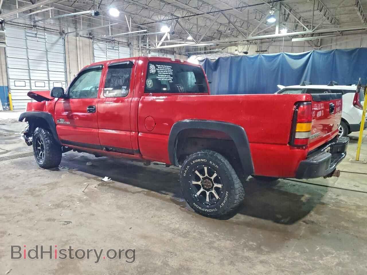 2005 GMC SIERRA - VIN: 1GTHK29U35E147910 - Фото 2