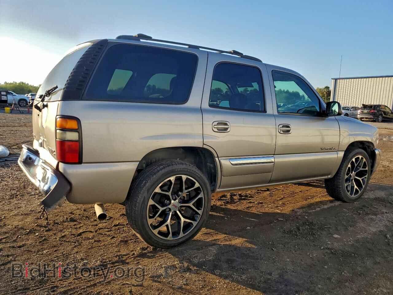 2006 GMC YUKON - VIN: 1GKEC13T26R107973 - Фото 3