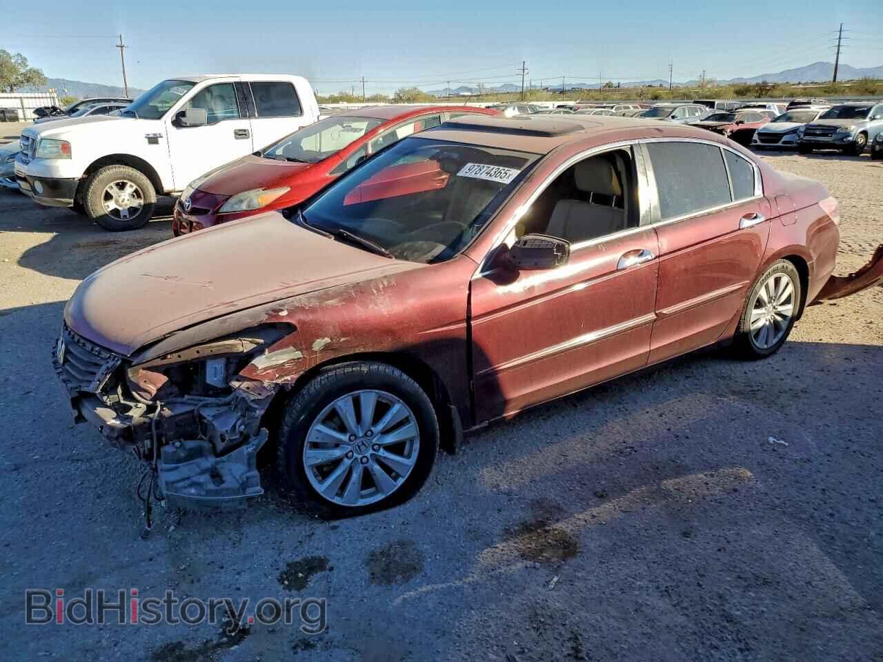 Photo 1HGCP3F86BA009095 - HONDA ACCORD 2011
