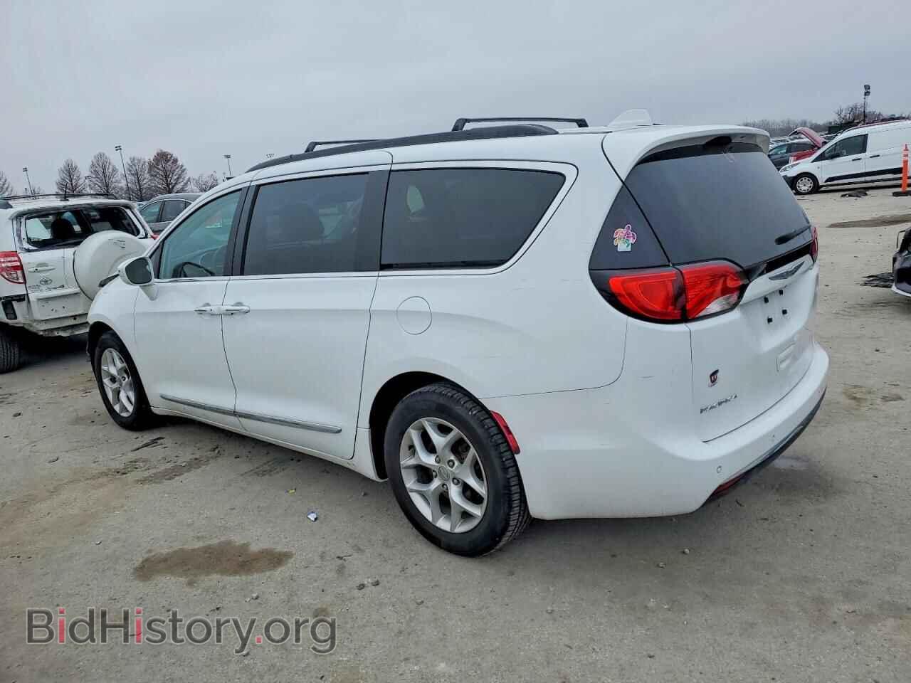 2017 CHRYSLER PACIFICA - VIN: 2C4RC1BG4HR634945 - Фото 2