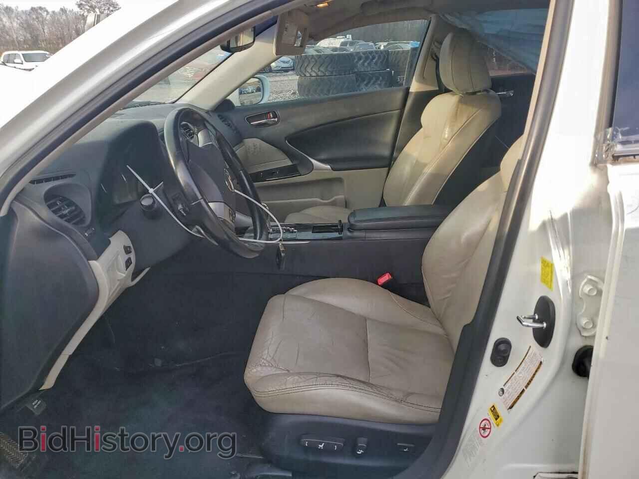 2011 LEXUS IS - VIN: JTHBF5C2XB5140708 - Photo 7