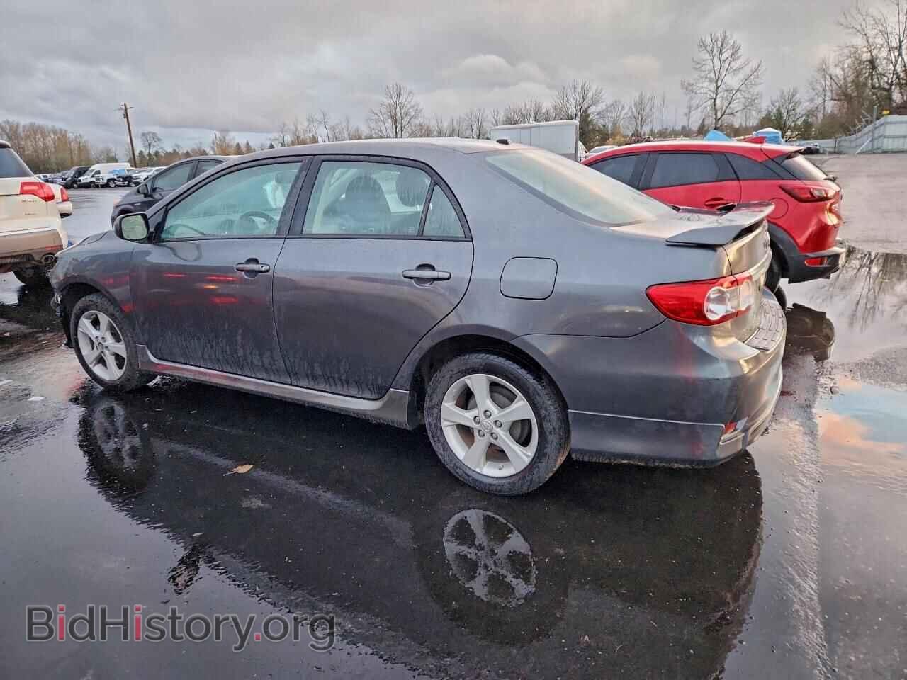 2011 TOYOTA COROLLA - VIN: 2T1BU4EE2BC665600 - Фото 2