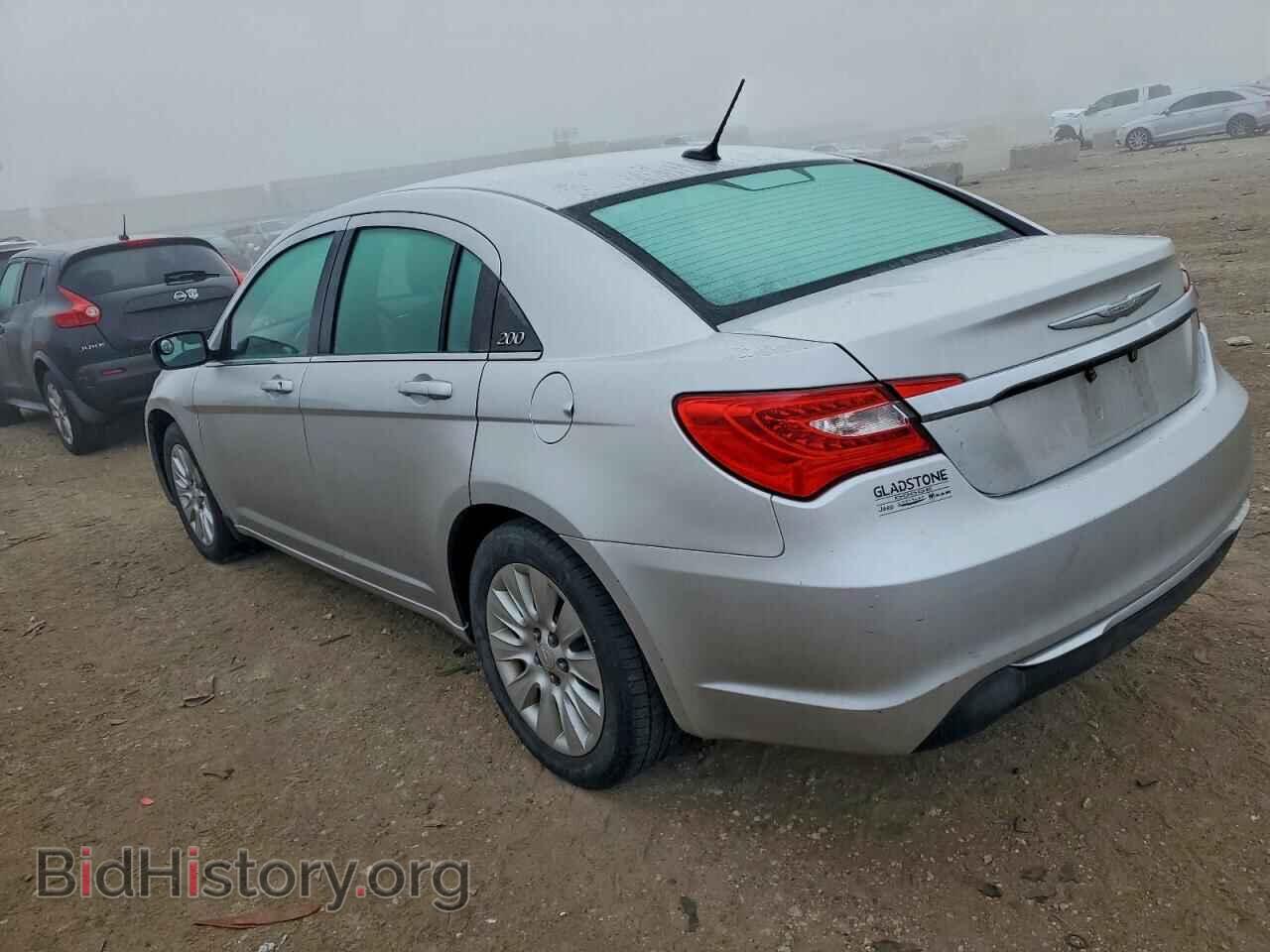 2012 CHRYSLER 200 - VIN: 1C3CCBAB7CN100883 - Фото 2