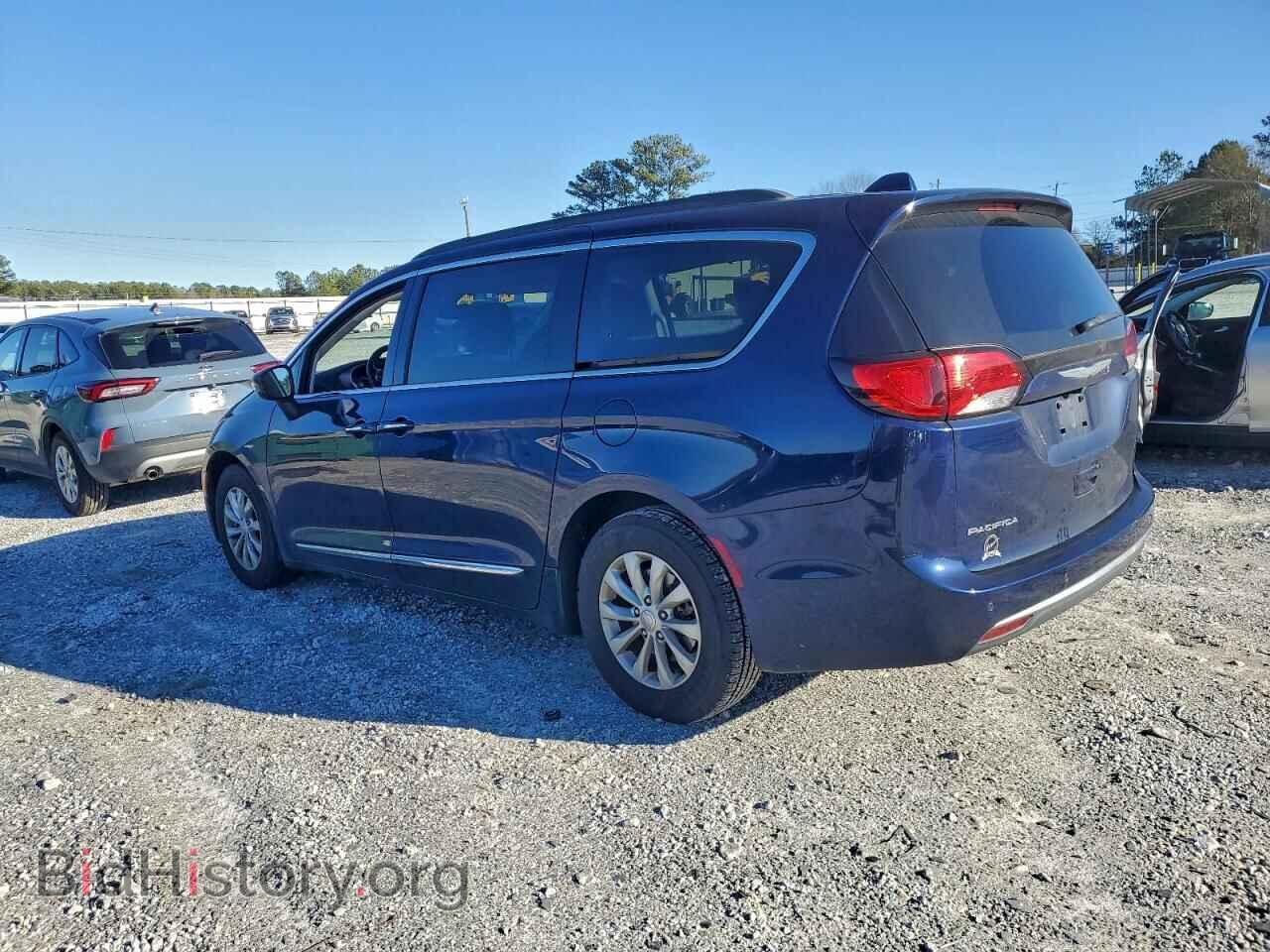 2017 CHRYSLER PACIFICA - VIN: 2C4RC1BG6HR710844 - Фото 2