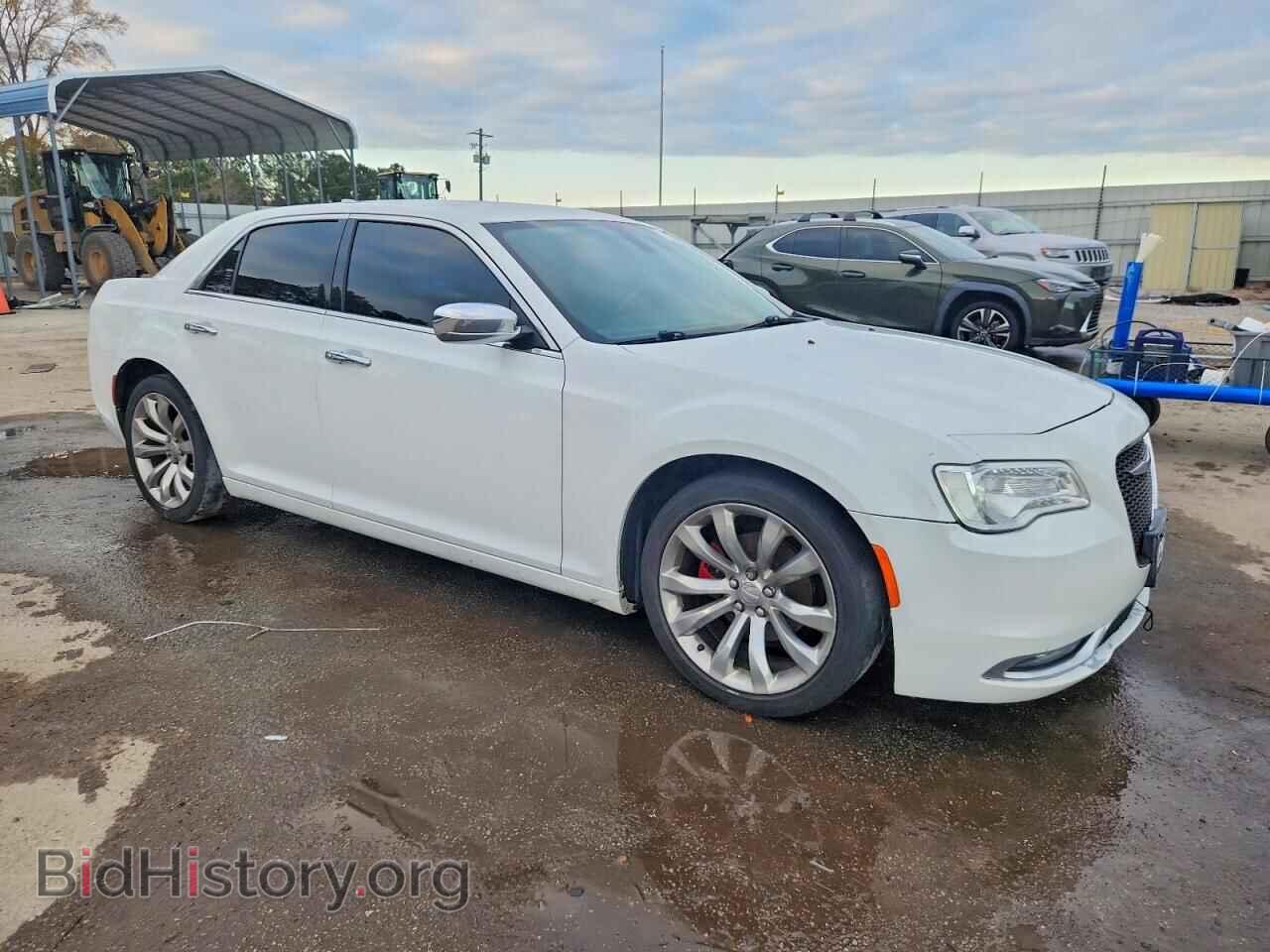 2019 CHRYSLER 300 - VIN: 2C3CCAEGXKH538840 - Фото 4