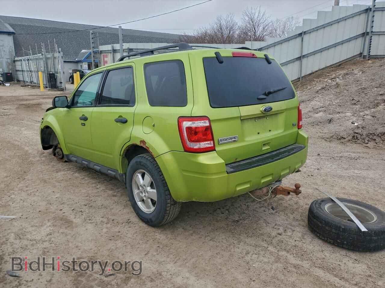 2011 FORD ESCAPE - VIN: 1FMCU0DG5BKB33252 - Фото 2