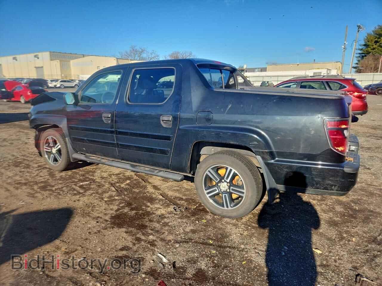 2013 HONDA RIDGELINE - VIN: 5FPYK1F77DB005363 - Фото 2