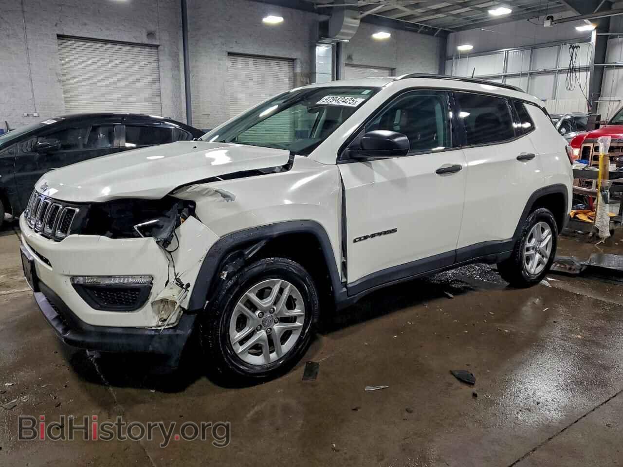 Photo 3C4NJDAB3HT597010 - JEEP COMPASS 2017