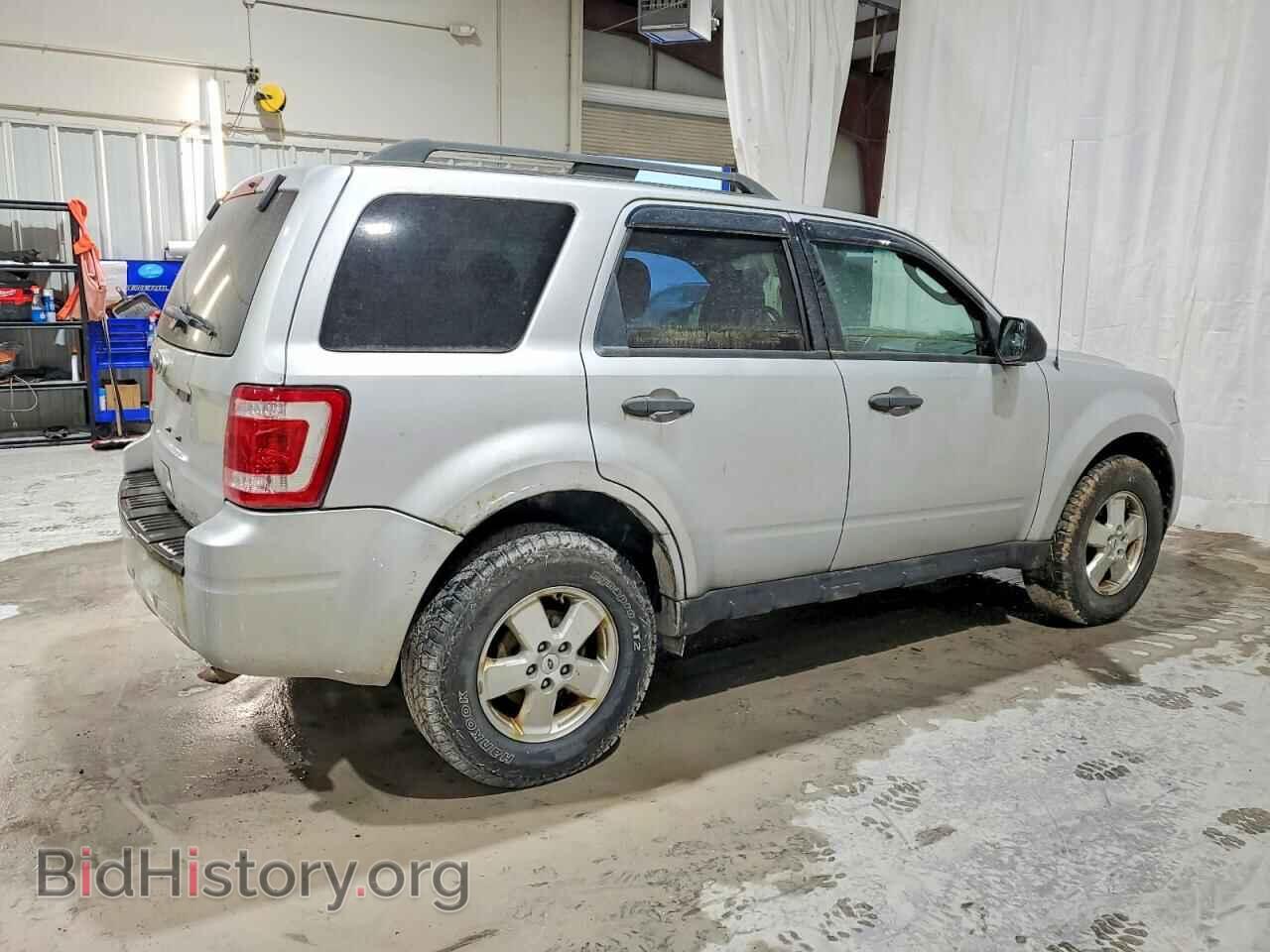 2011 FORD ESCAPE - VIN: 1FMCU9D79BKC61210 - Фото 3
