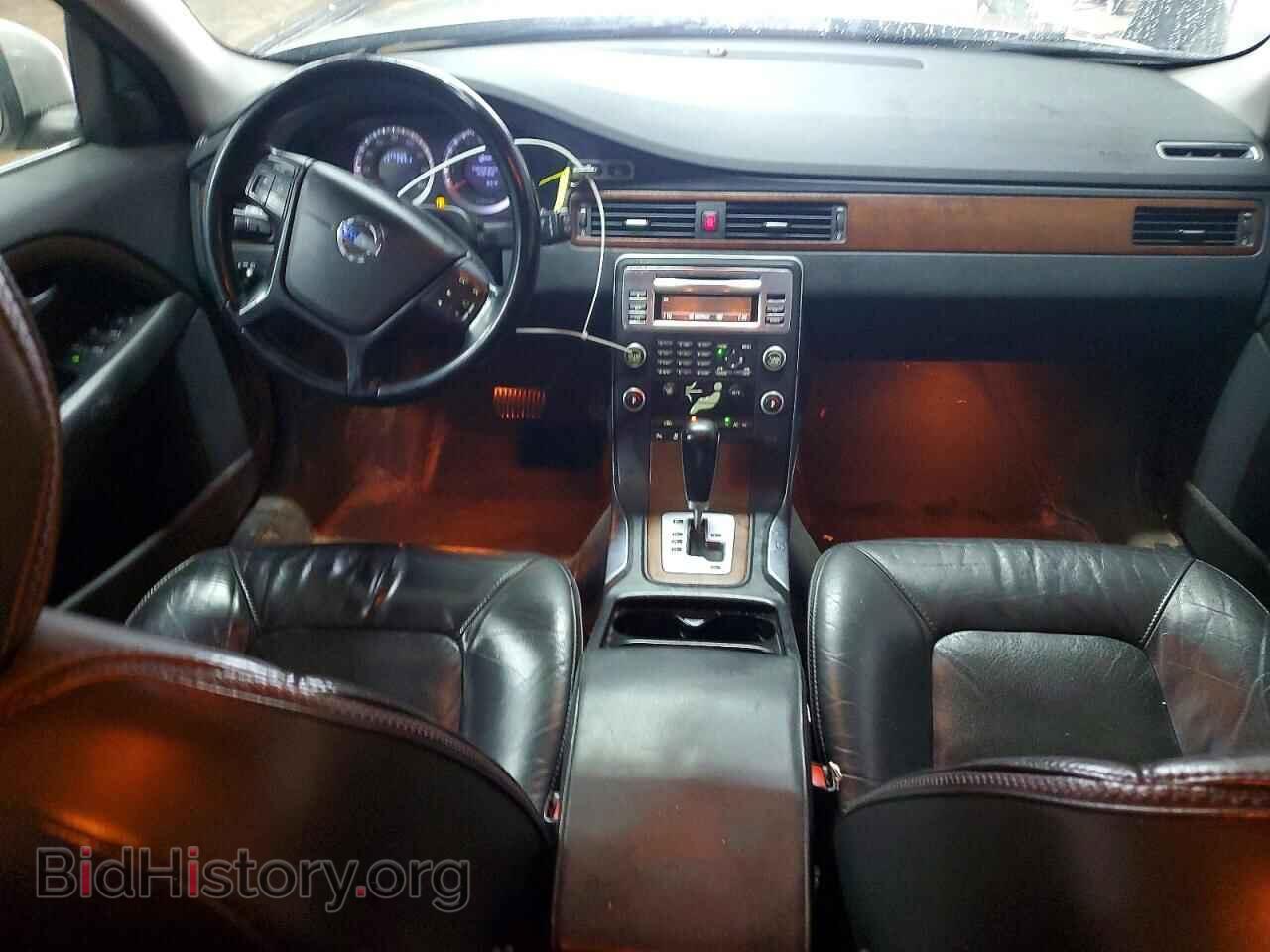 2011 VOLVO XC70 - VIN: YV4940BL3B1095571 - Фото 8