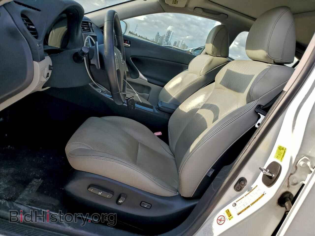 2011 LEXUS IS - VIN: JTHBF5C23B5142445 - Photo 7