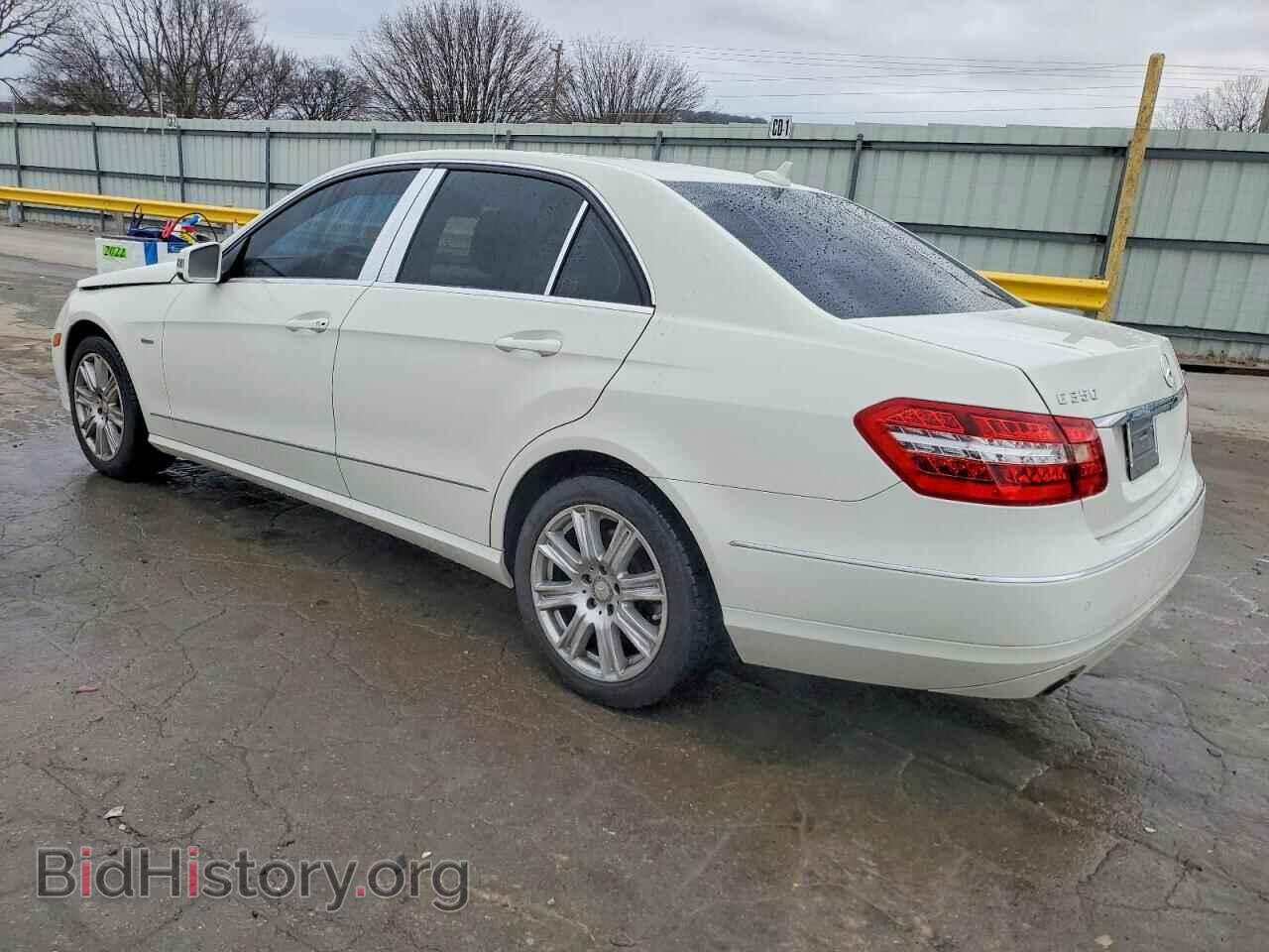 2012 MERCEDES-BENZ E-CLASS - VIN: WDDHF5KB8CA624470 - Фото 2