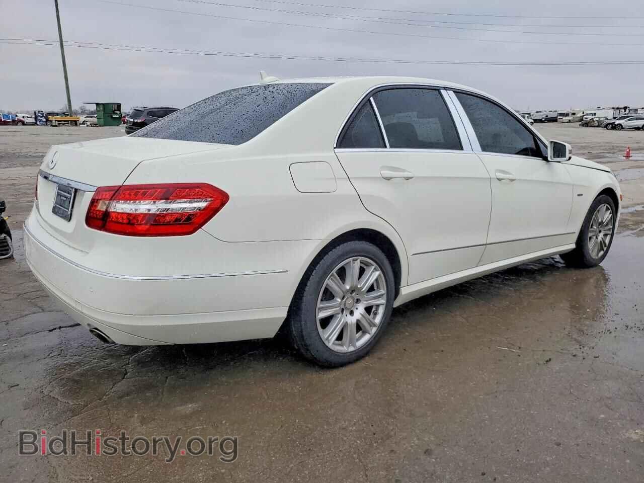 2012 MERCEDES-BENZ E-CLASS - VIN: WDDHF5KB8CA624470 - Фото 3