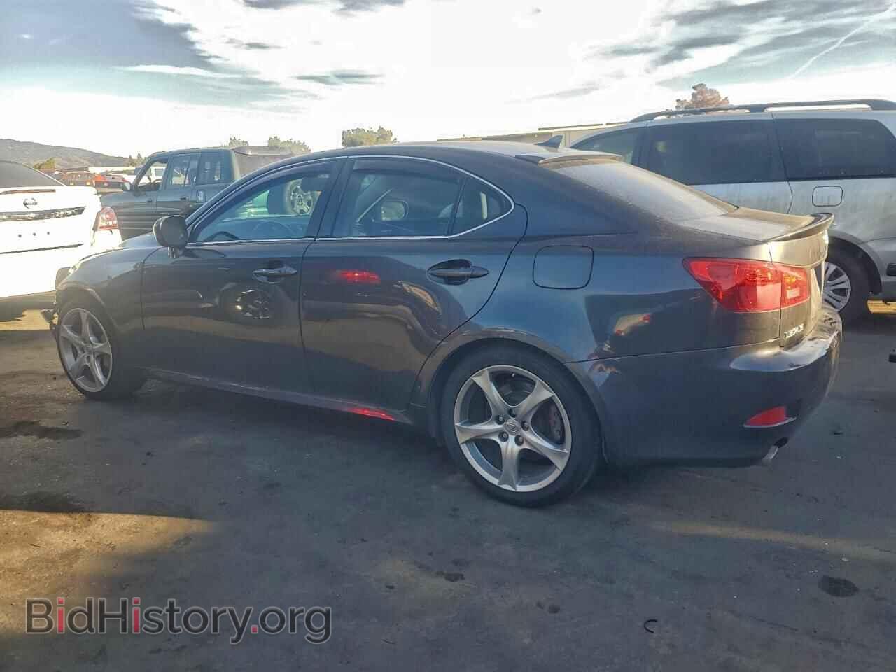 2007 LEXUS IS - VIN: JTHBE262X72009851 - Фото 2
