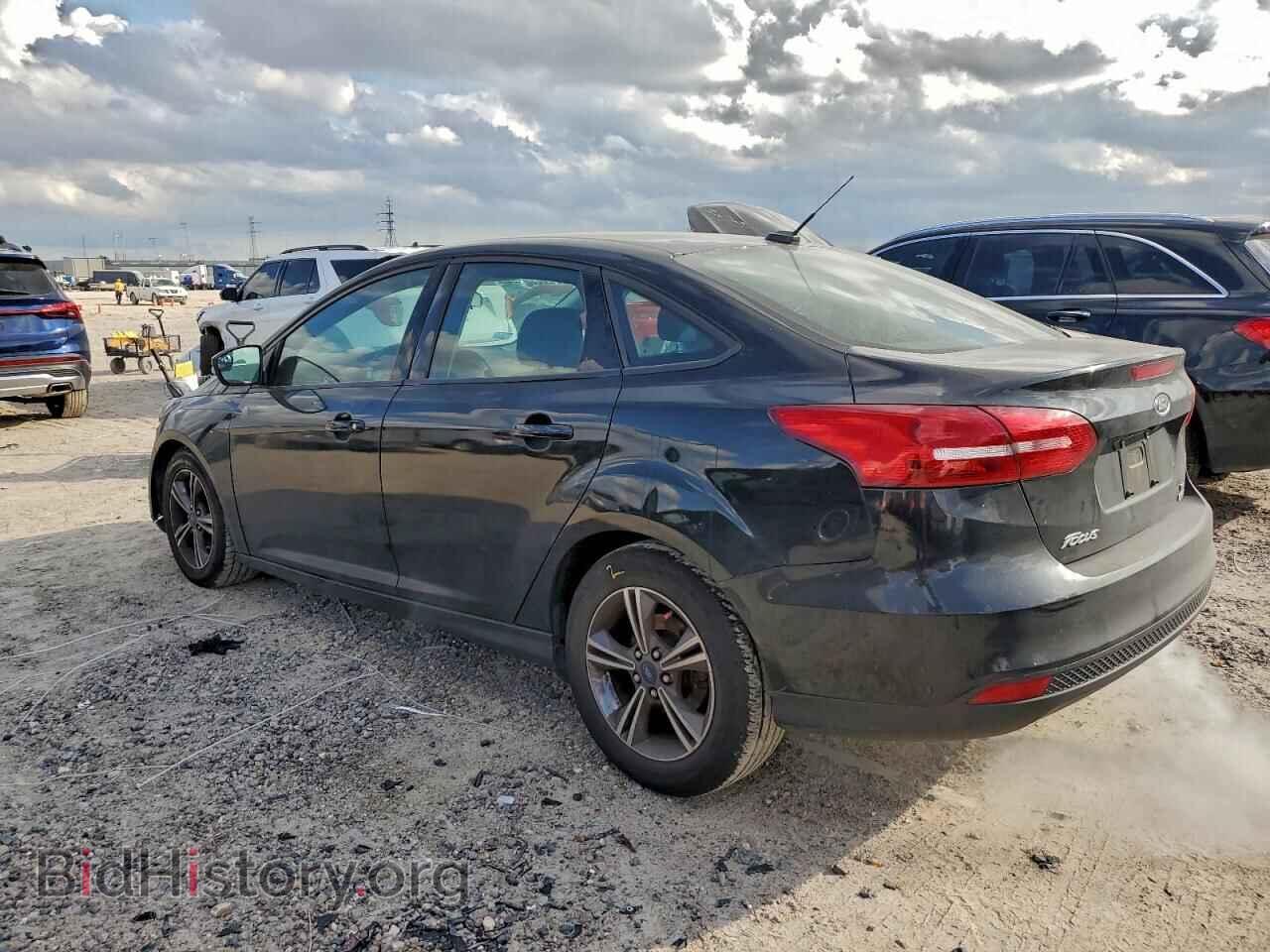 2017 FORD FOCUS - VIN: 1FADP3FE6HL326404 - Фото 2