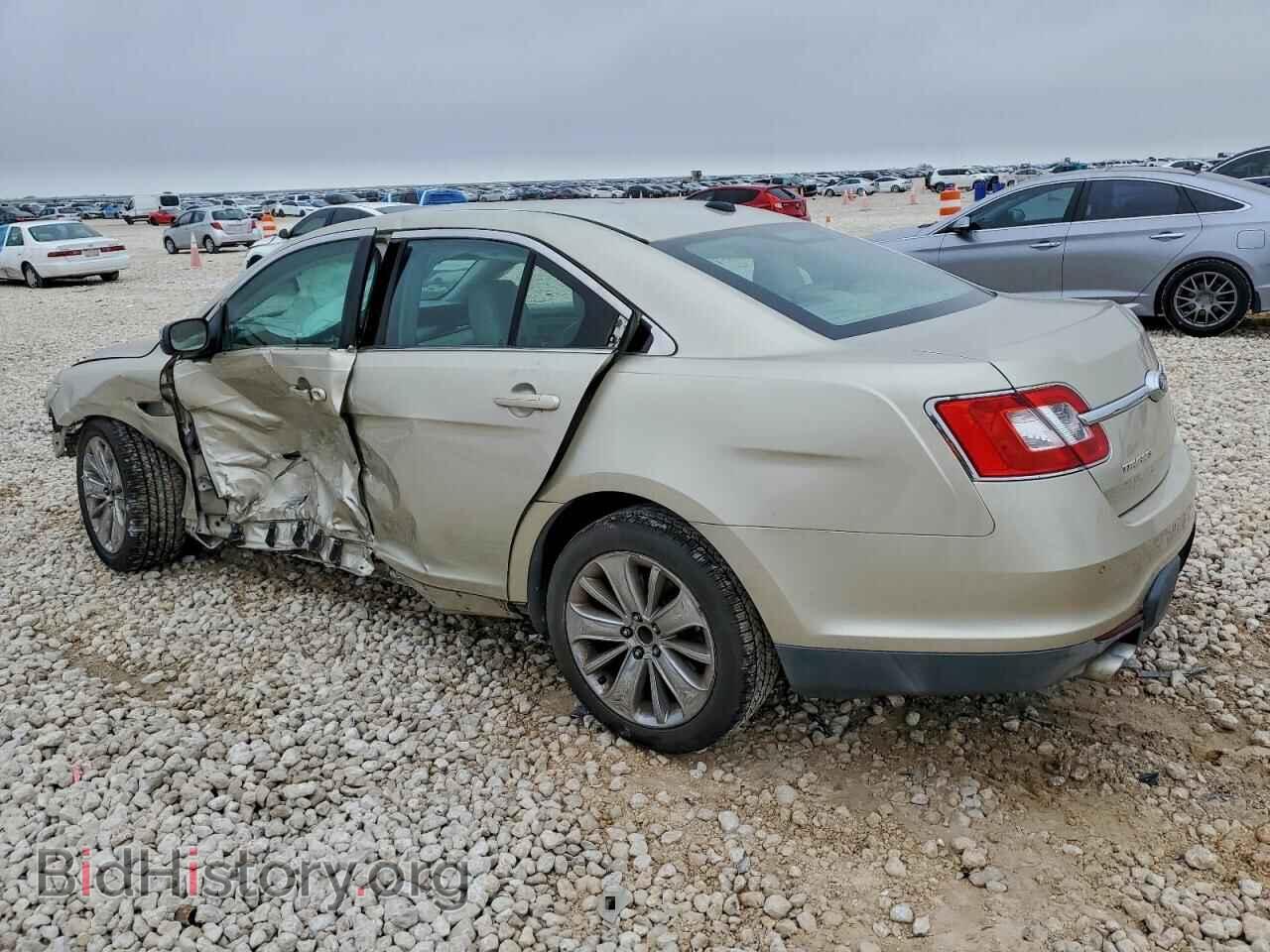 2011 FORD TAURUS - VIN: 1FAHP2FW6BG115711 - Фото 2