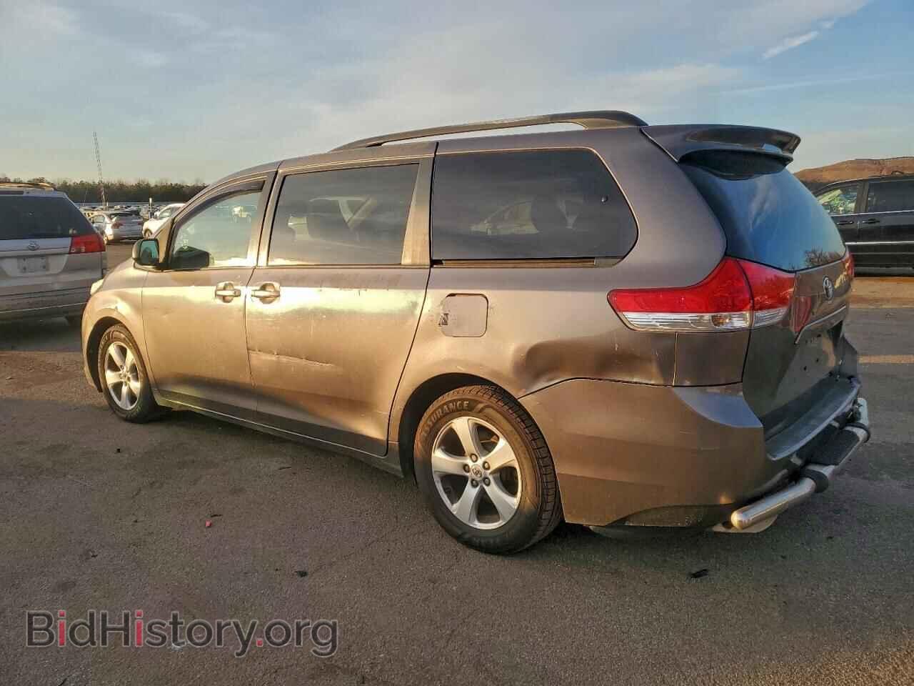 2011 TOYOTA All Models - VIN: 5TDKK3DC1BS116493 - Фото 2