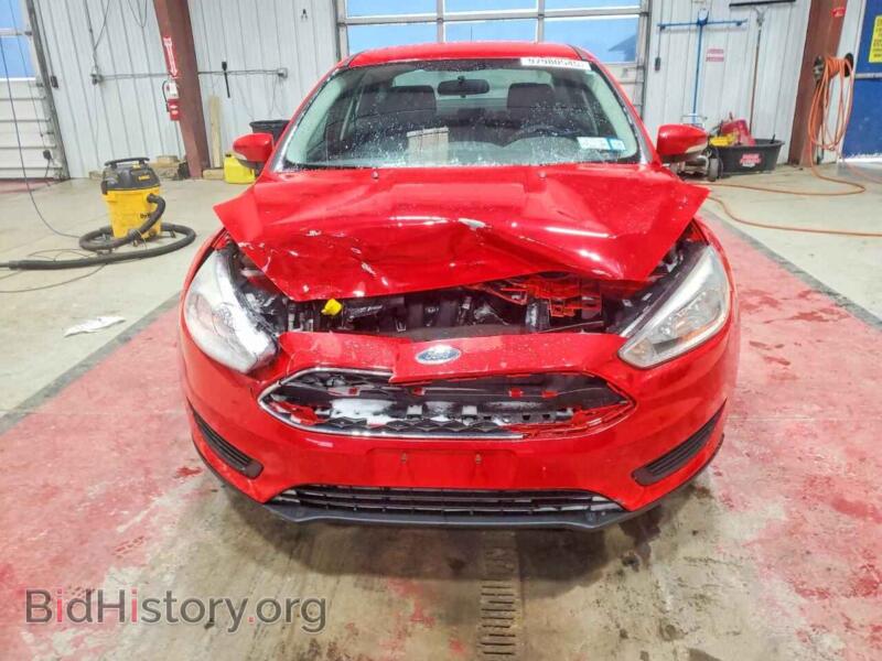 2016 Ford FOCUS (VIN 1FADP3F22GL292997) — photo 5 of 12