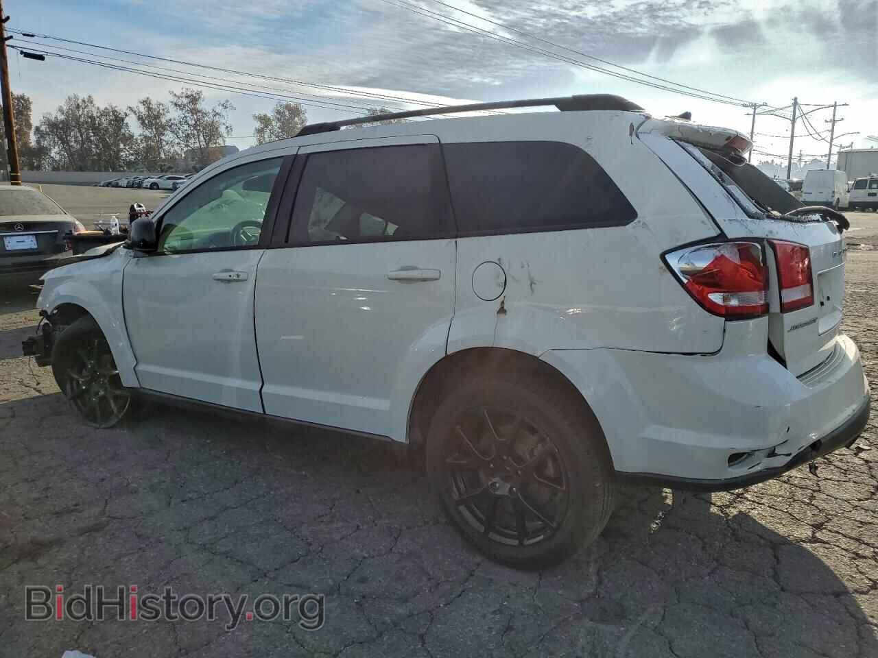 2017 DODGE JOURNEY - VIN: 3C4PDCBB0HT562529 - Фото 2