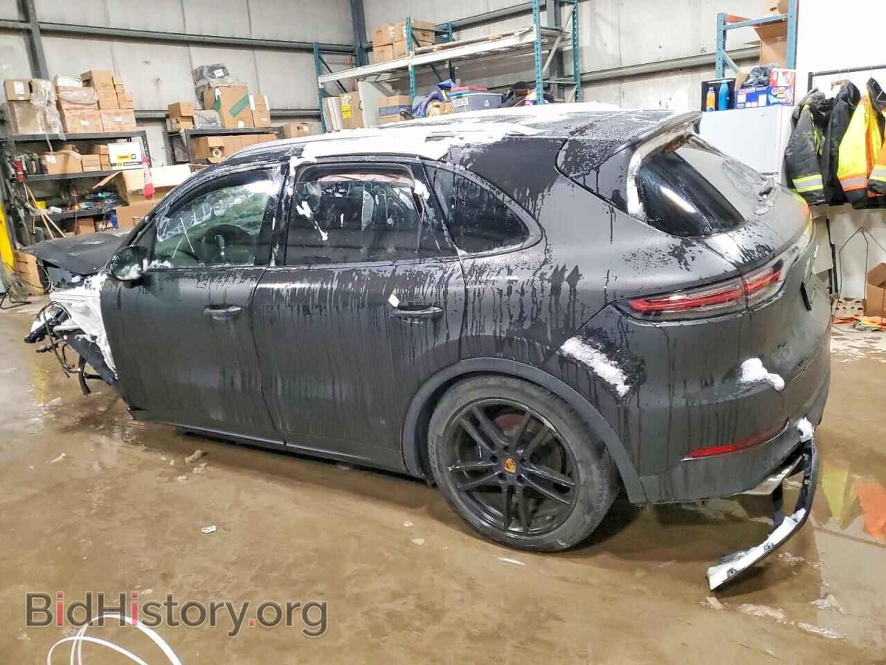2019 PORSCHE CAYENNE - VIN: WP1AA2AY3KDA10307 - Photo 2